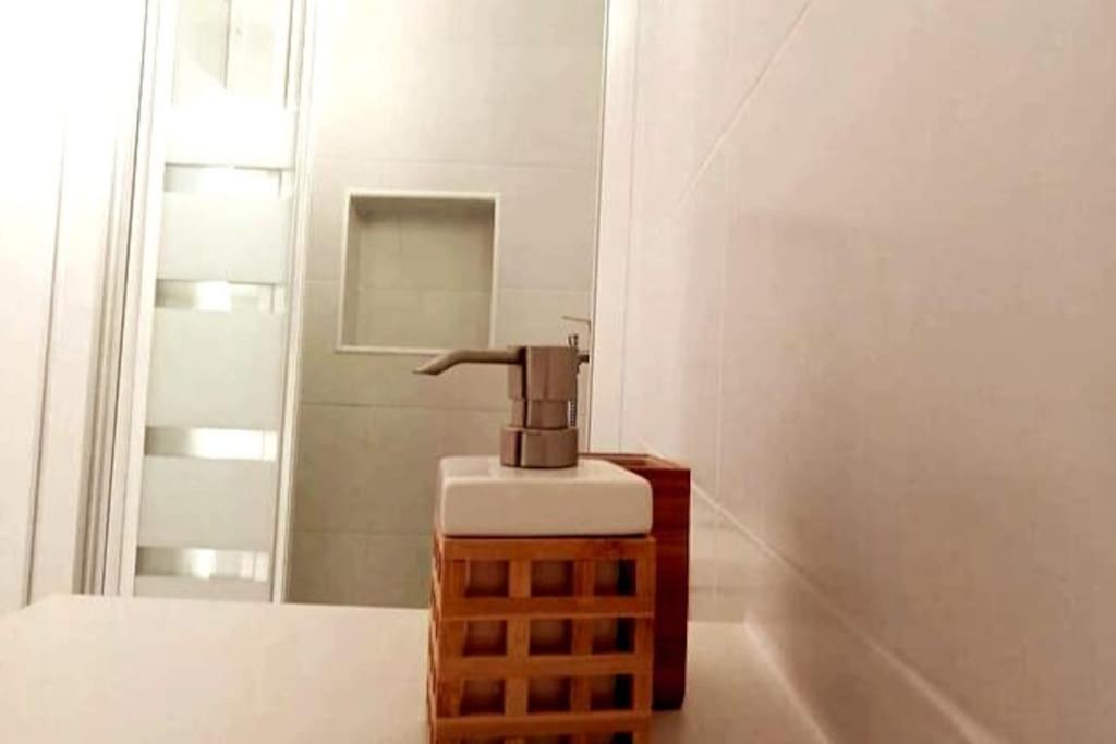 Newly Refurbished Beachfront Apartment. San Bartolome de Tirajana  Exterior photo